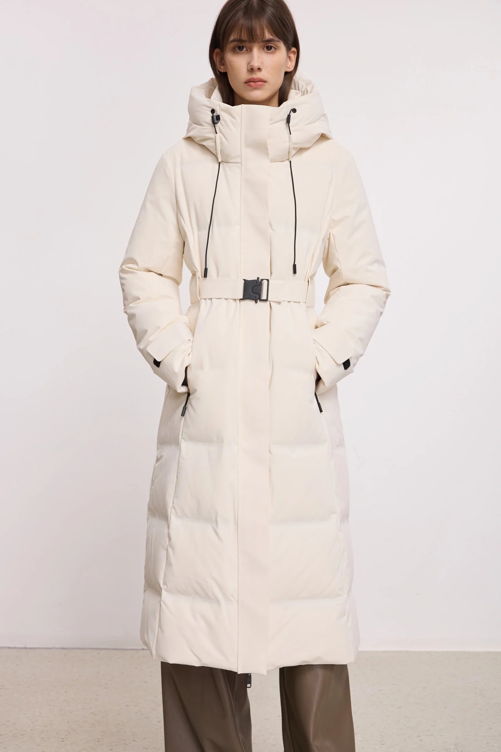 #color_Off White
