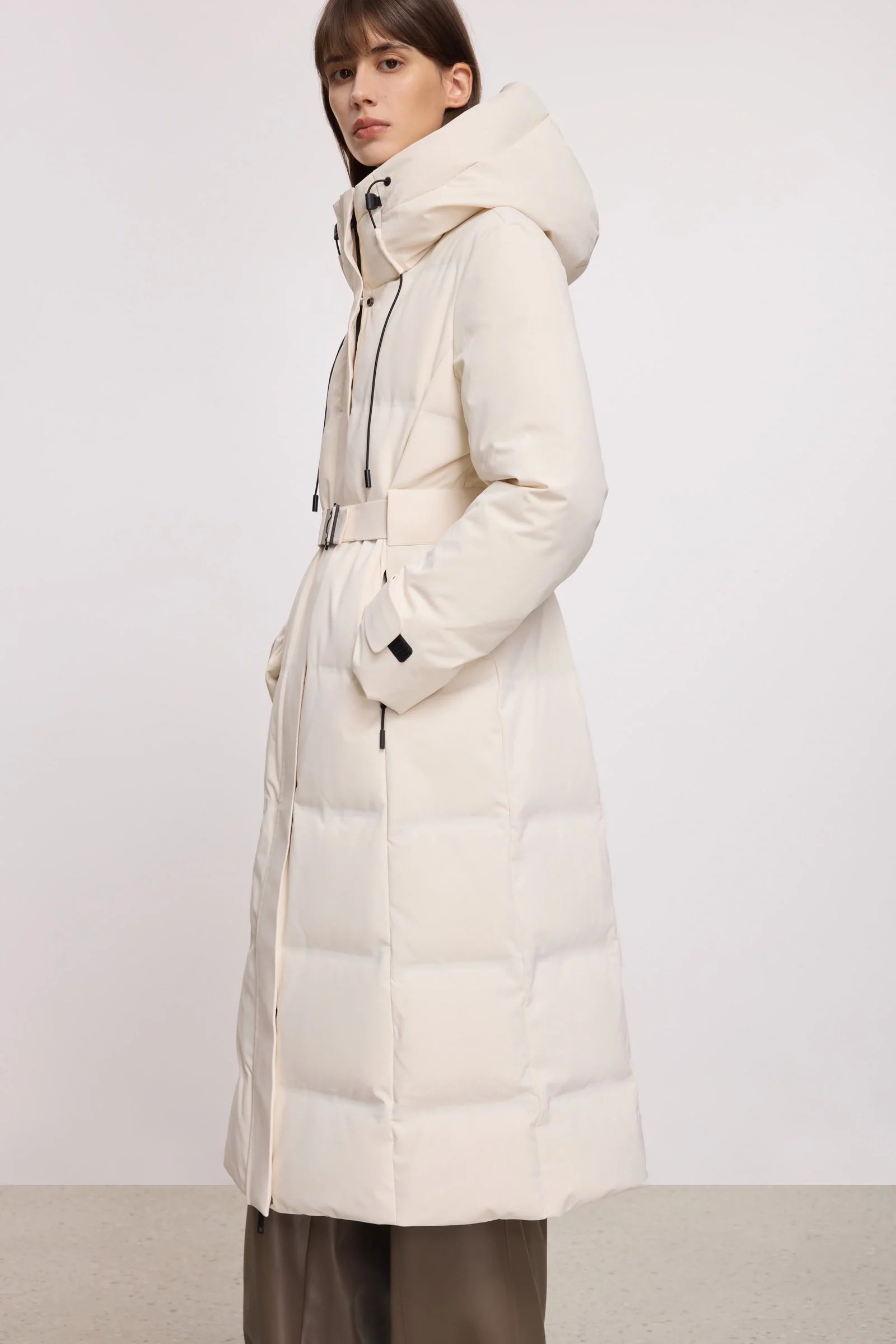 #color_Off White