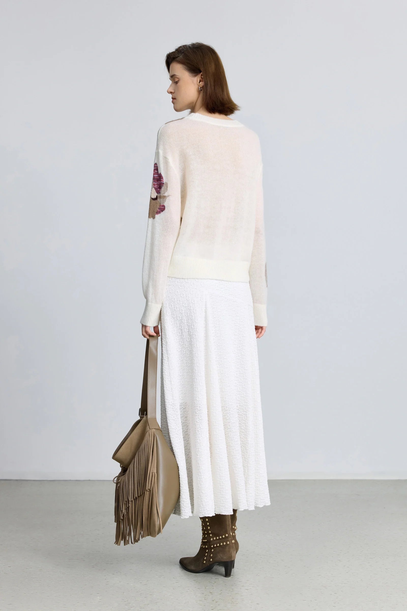 #color_Off White