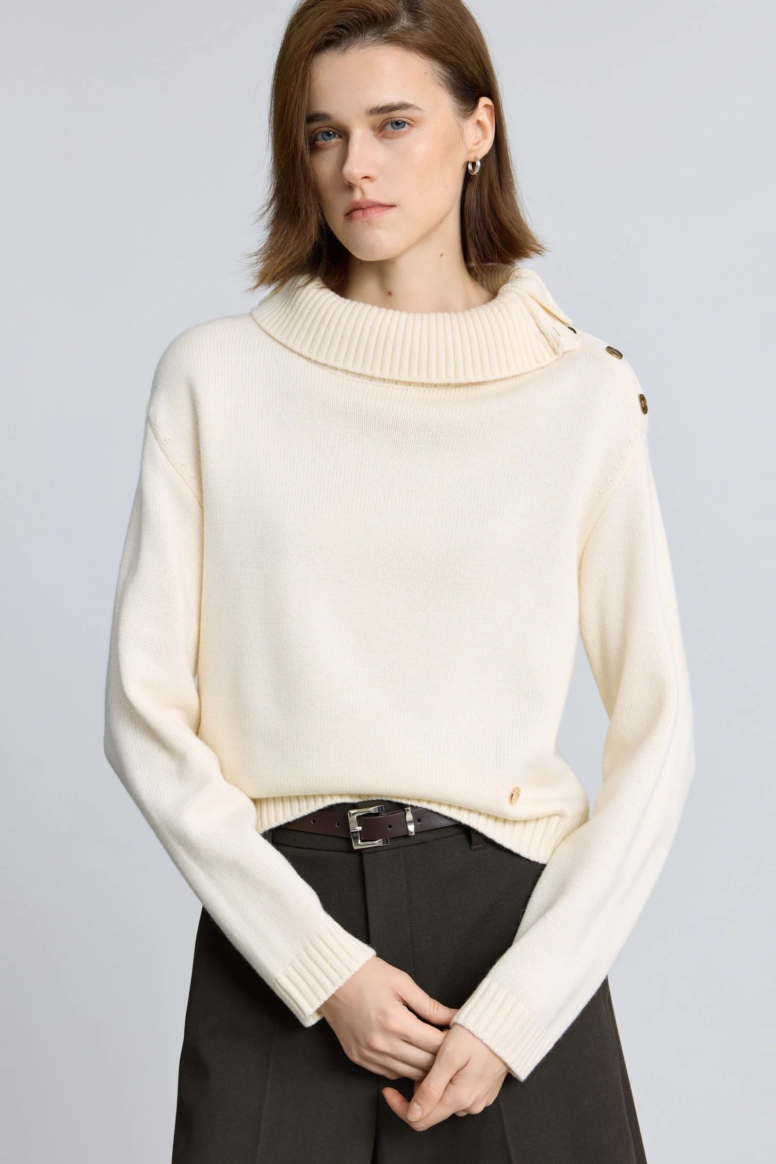 #color_Off White