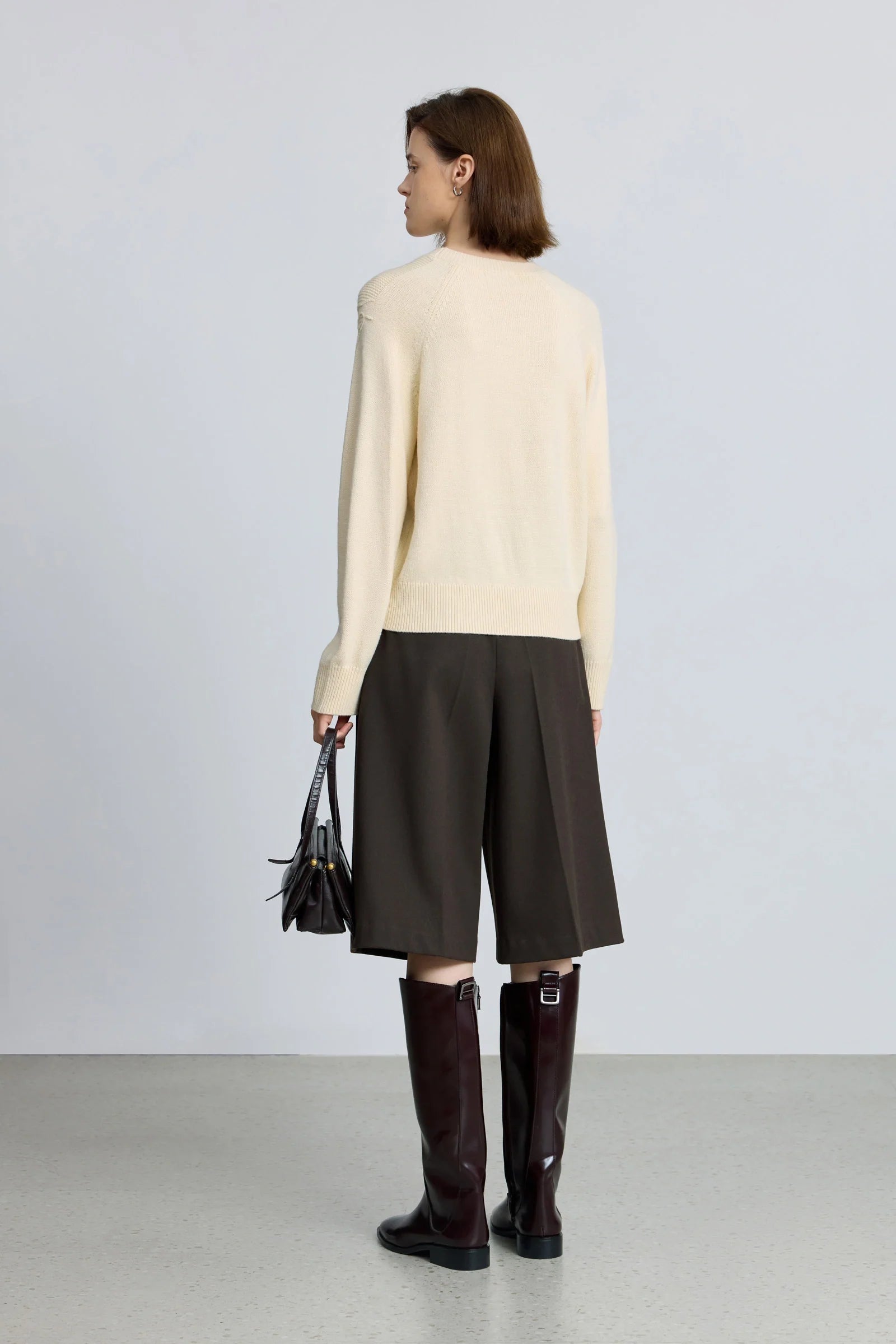 #color_Off White