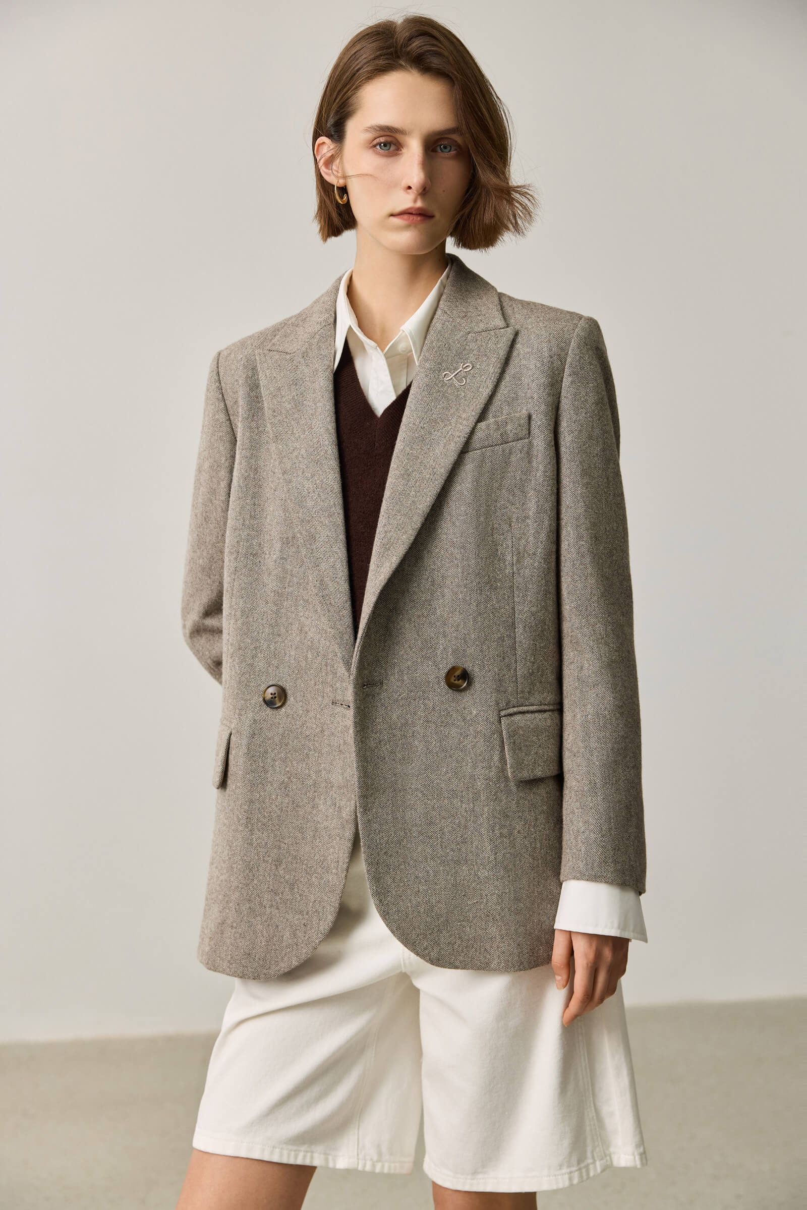 #color_Gray Khaki