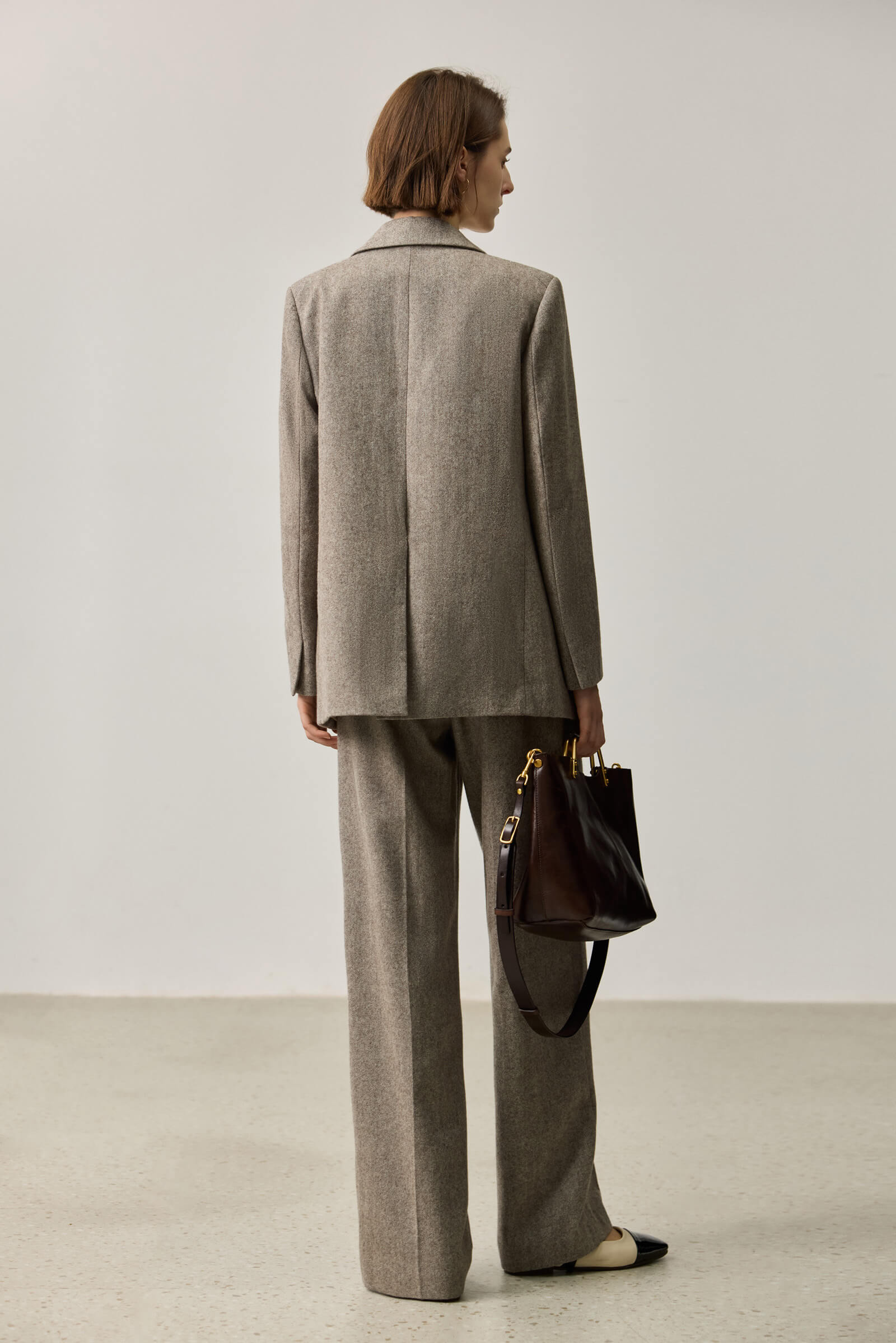 #color_Gray Khaki