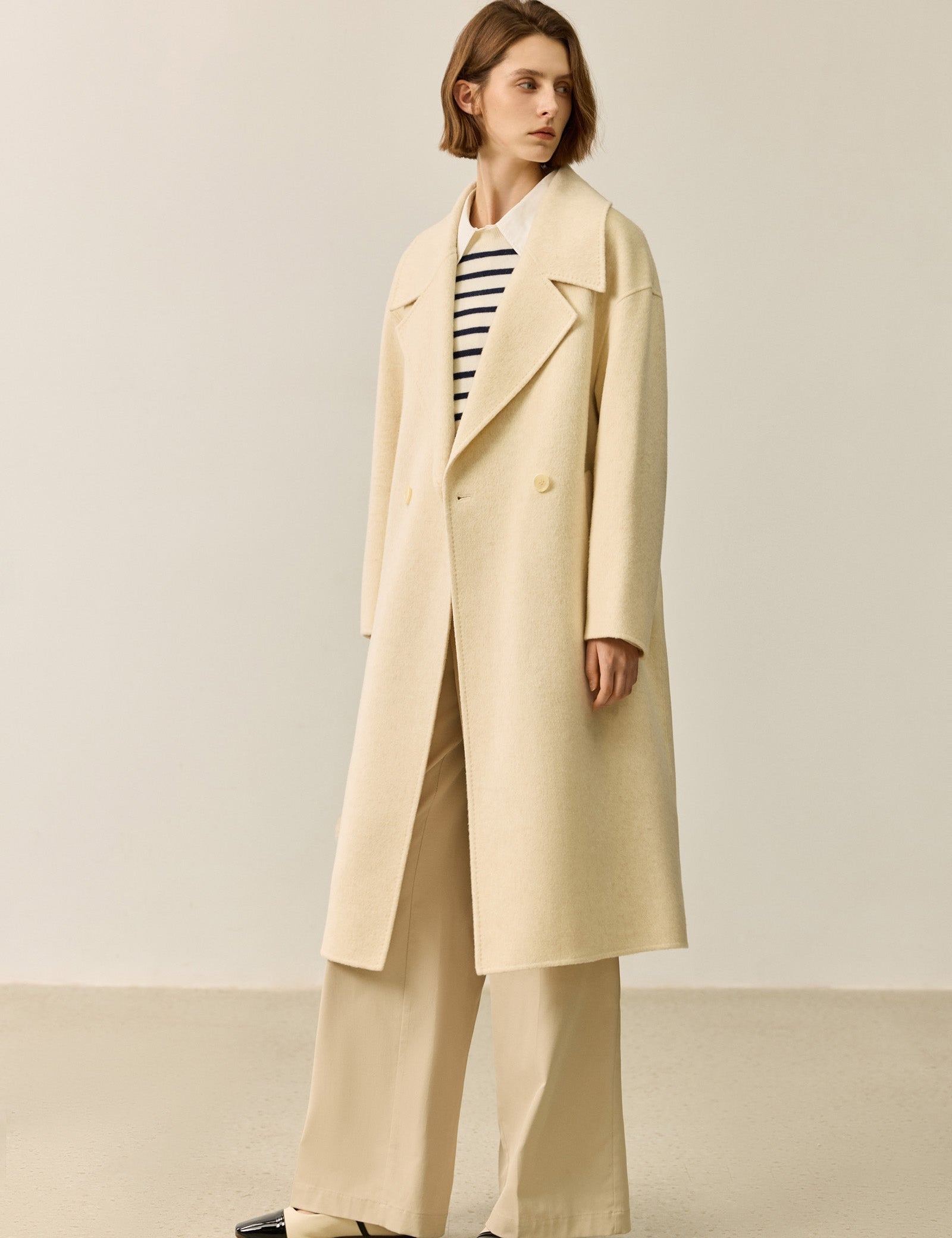 #color_Off White