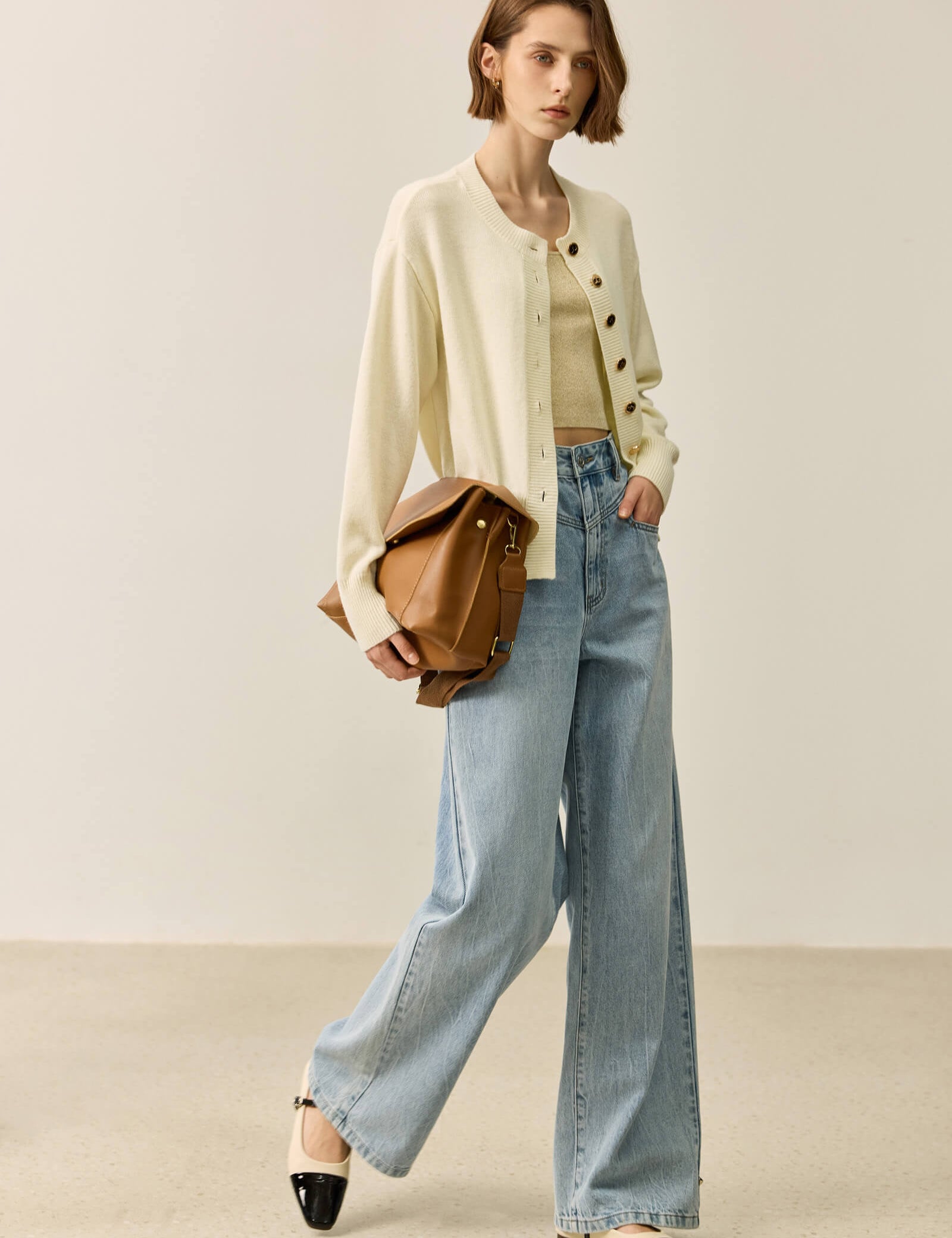 #color_Off White