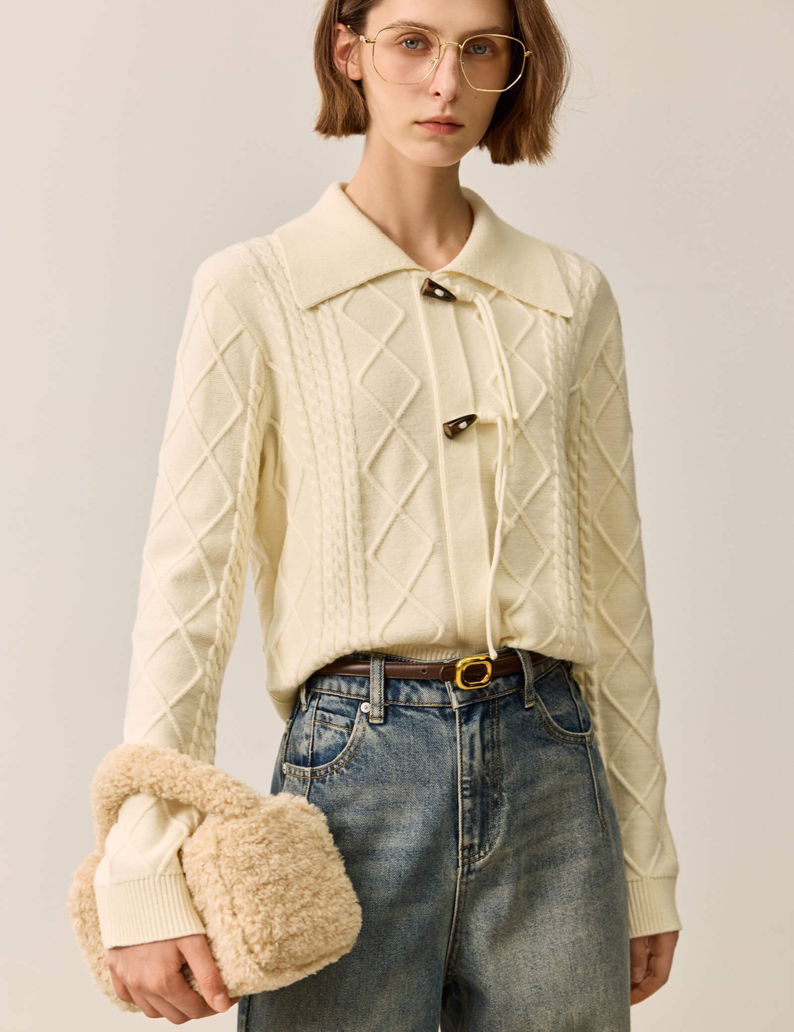 #color_Off White