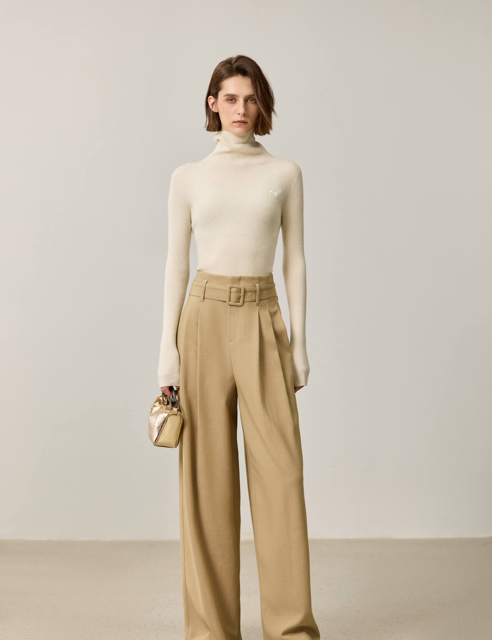 #color_Off White