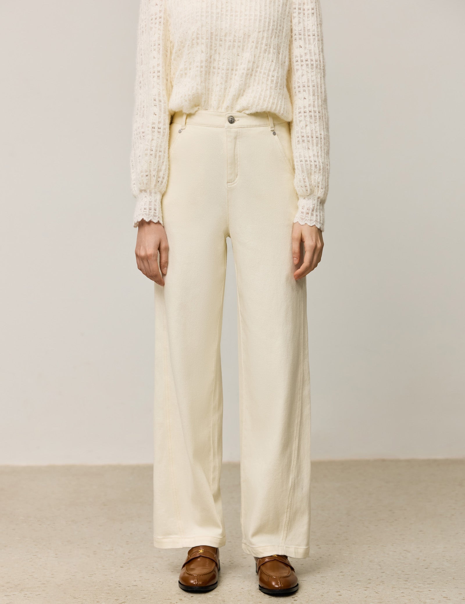 #color_Off White