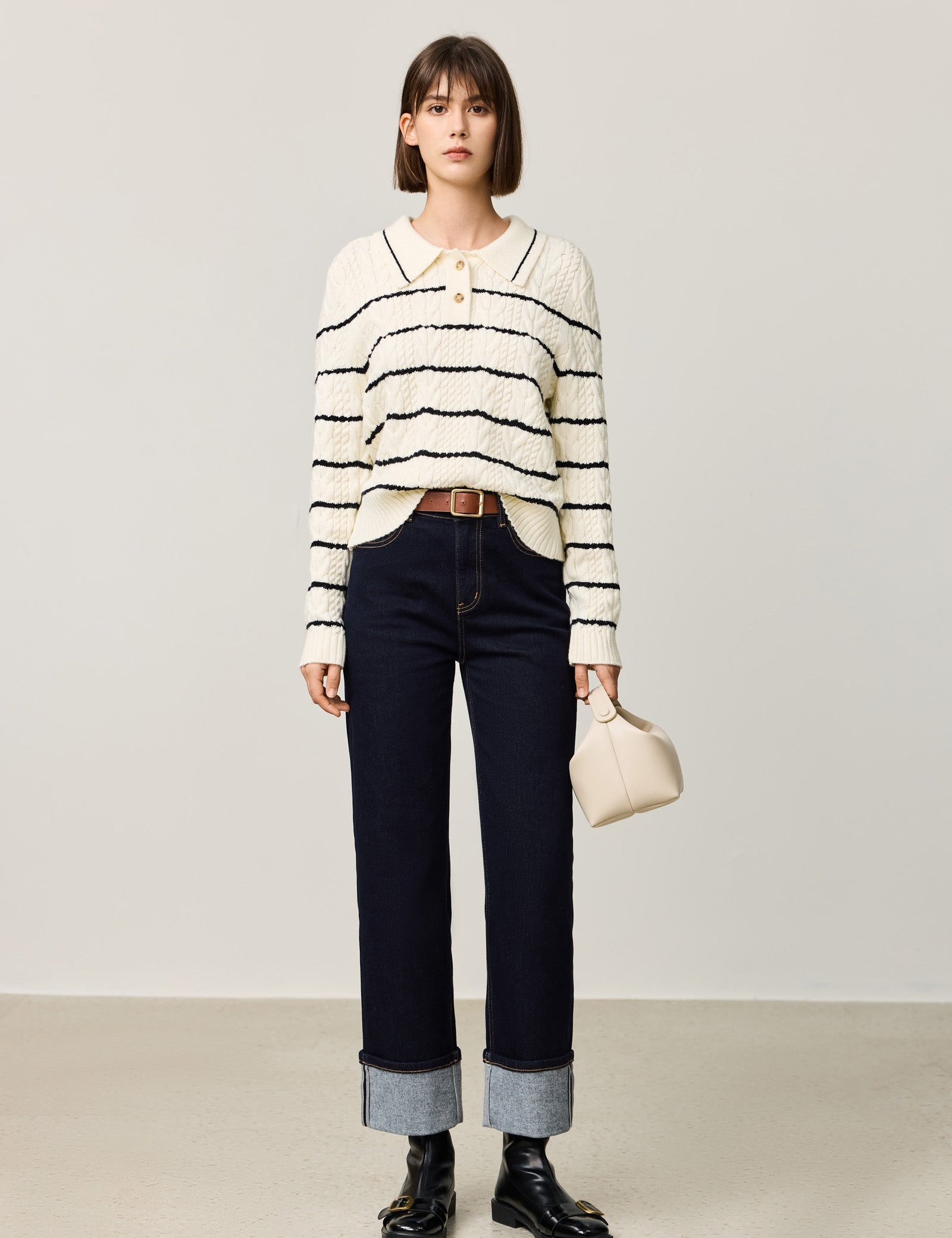 #color_Off White