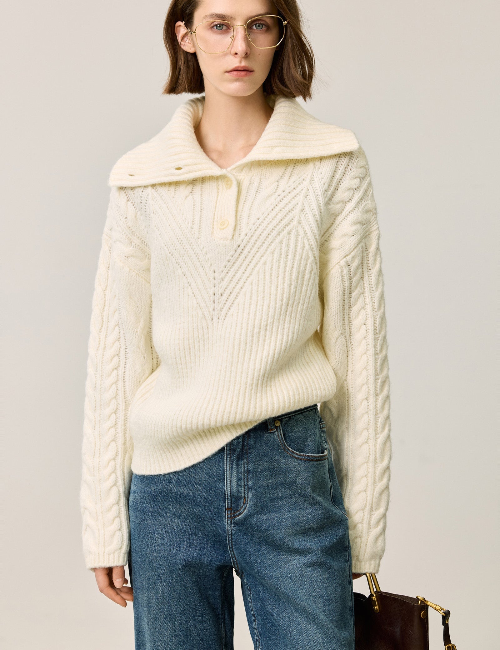 #color_Off White