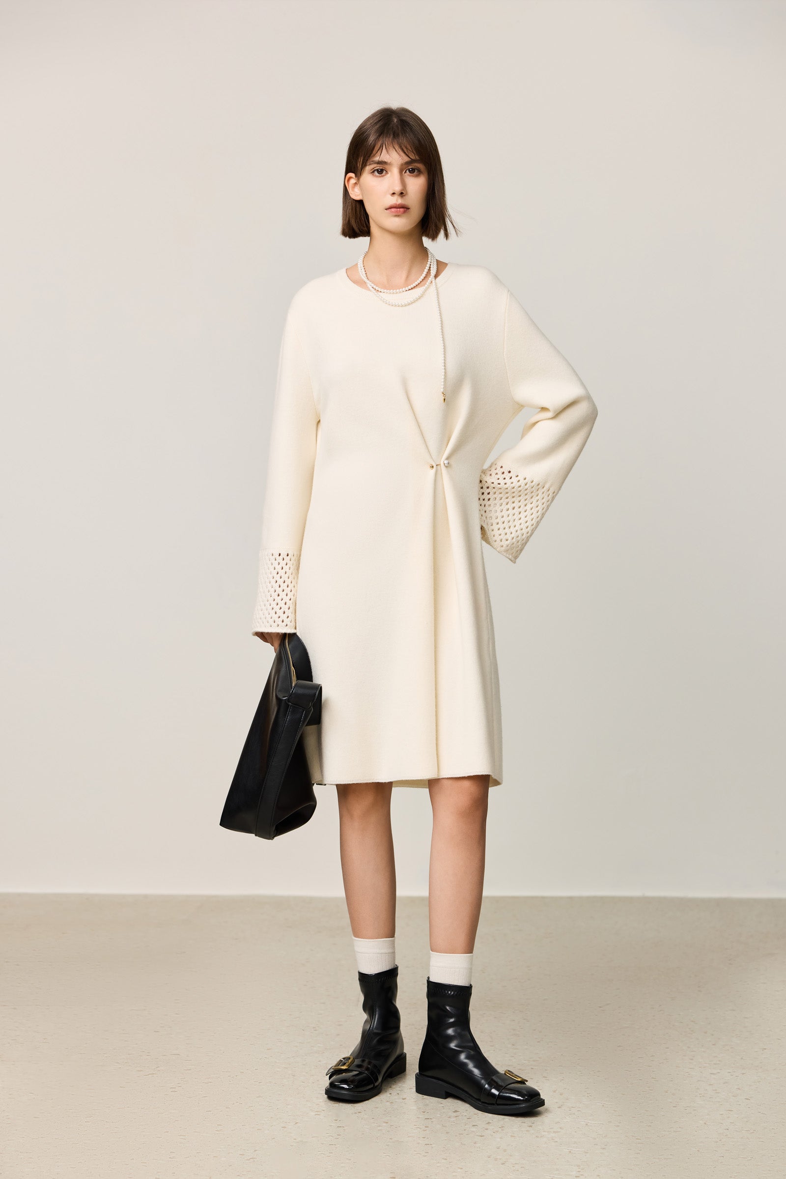 #color_Off White