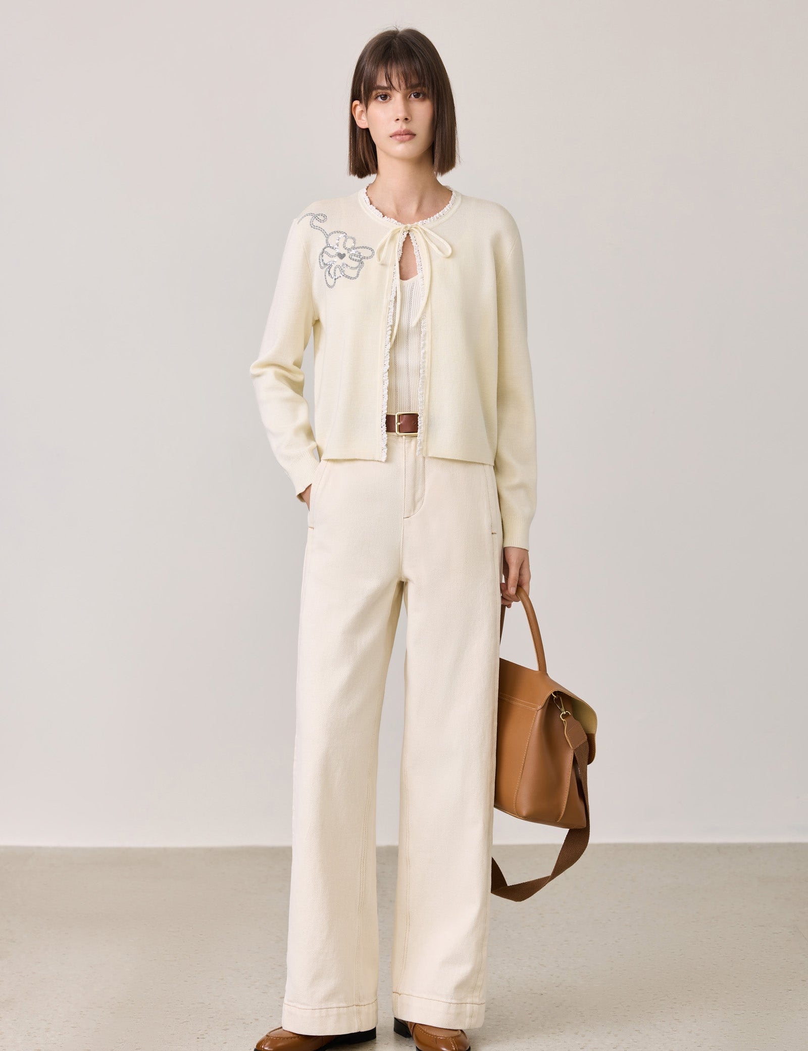 #color_Off White