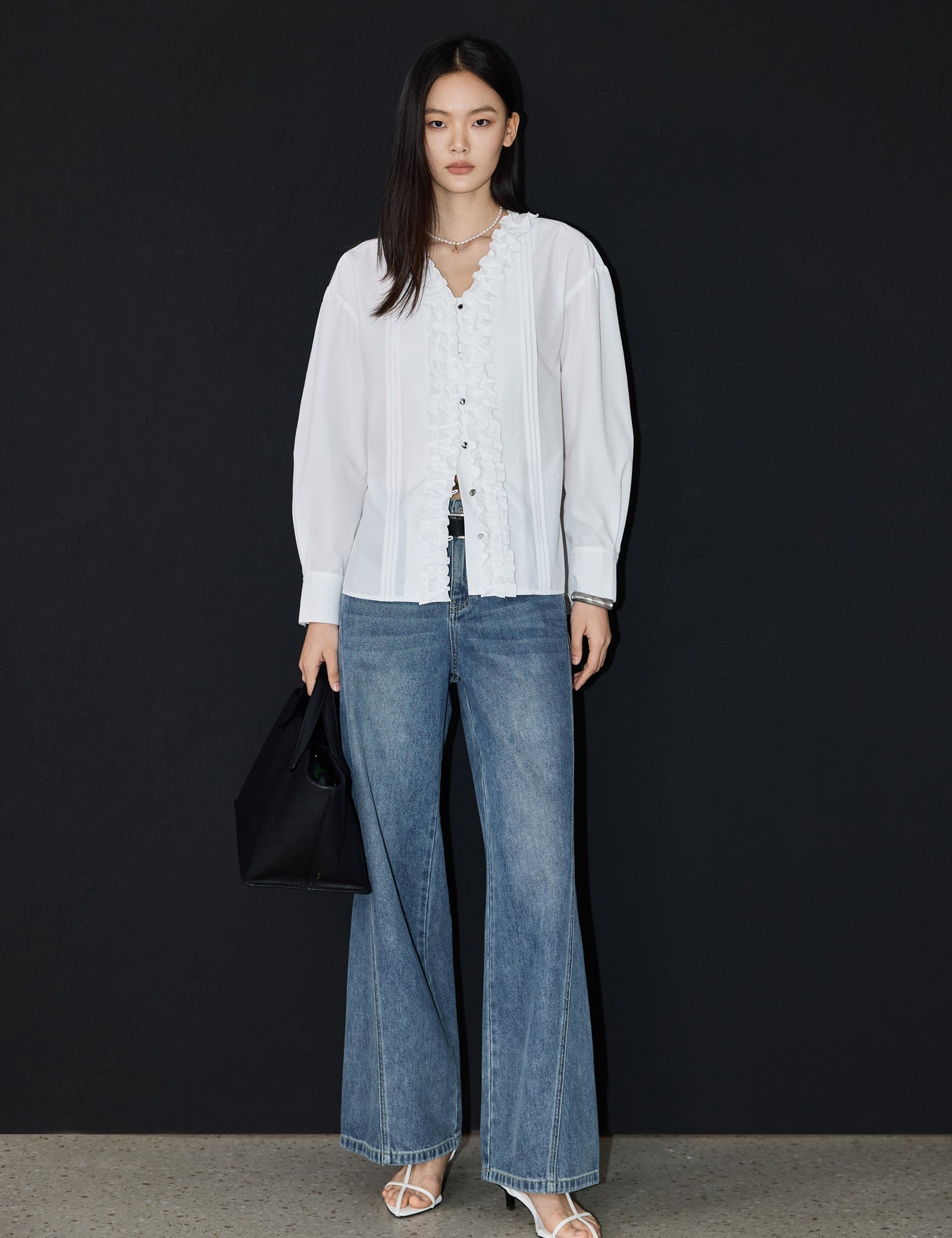 #color_Off White
