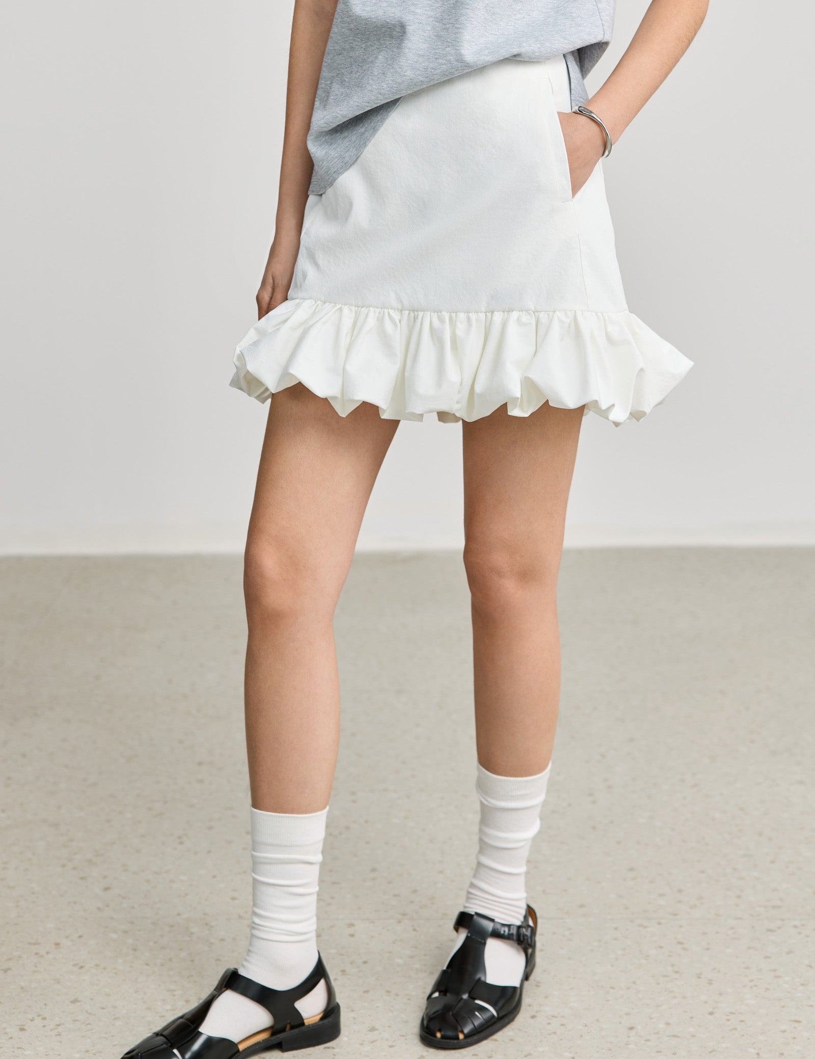 #color_Off White