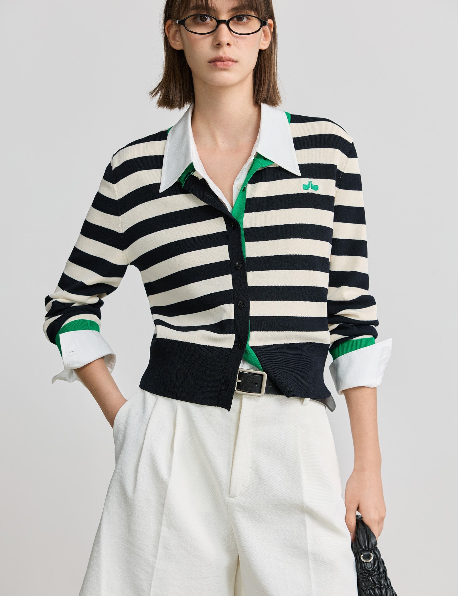 #color_Off White