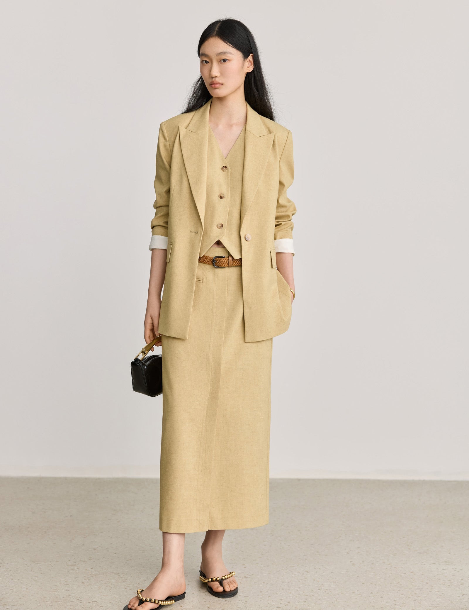 #color_Khaki