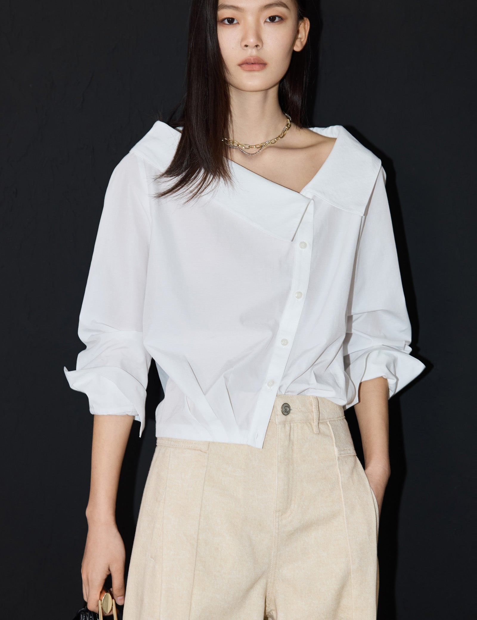 #color_Off White
