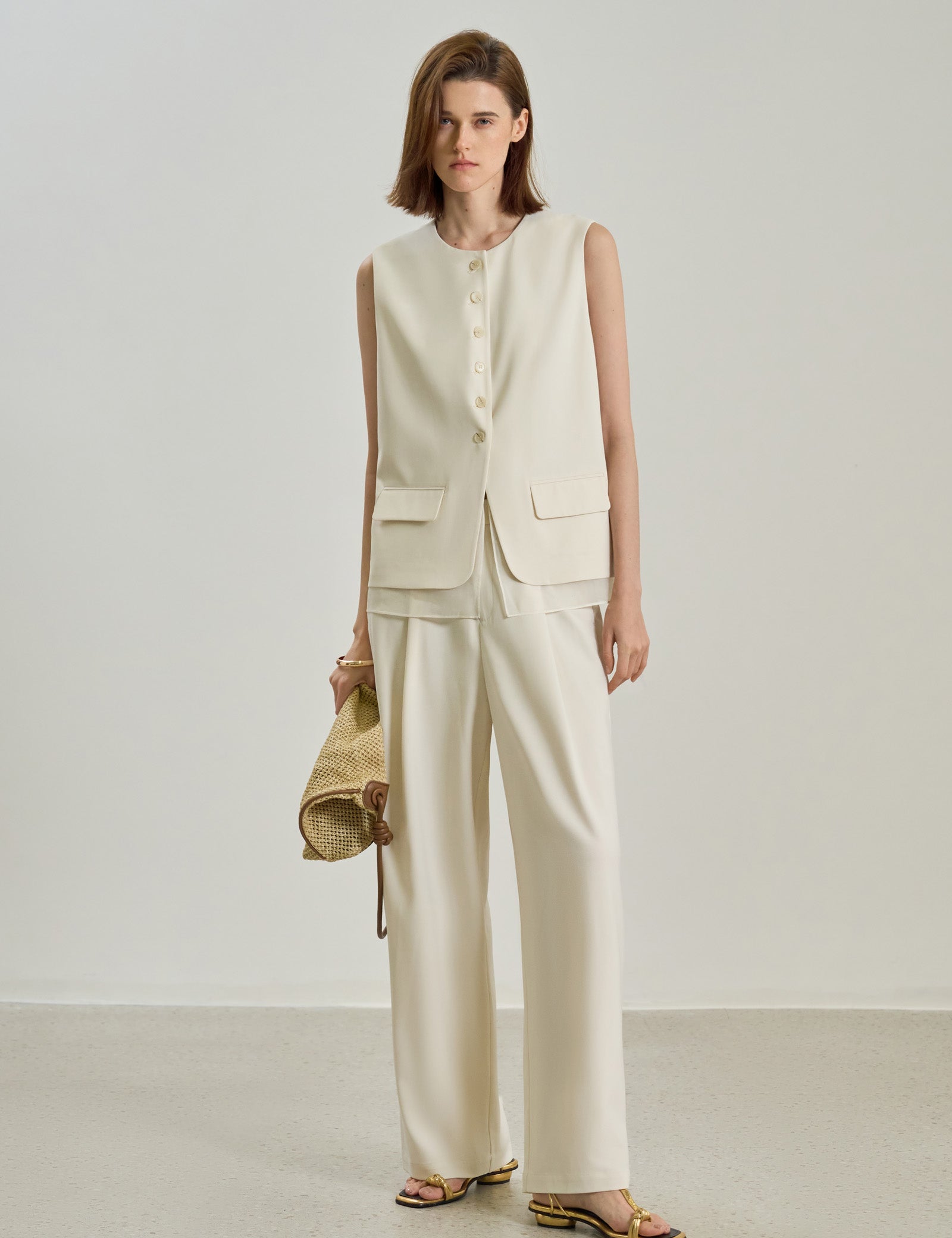 #color_Off White