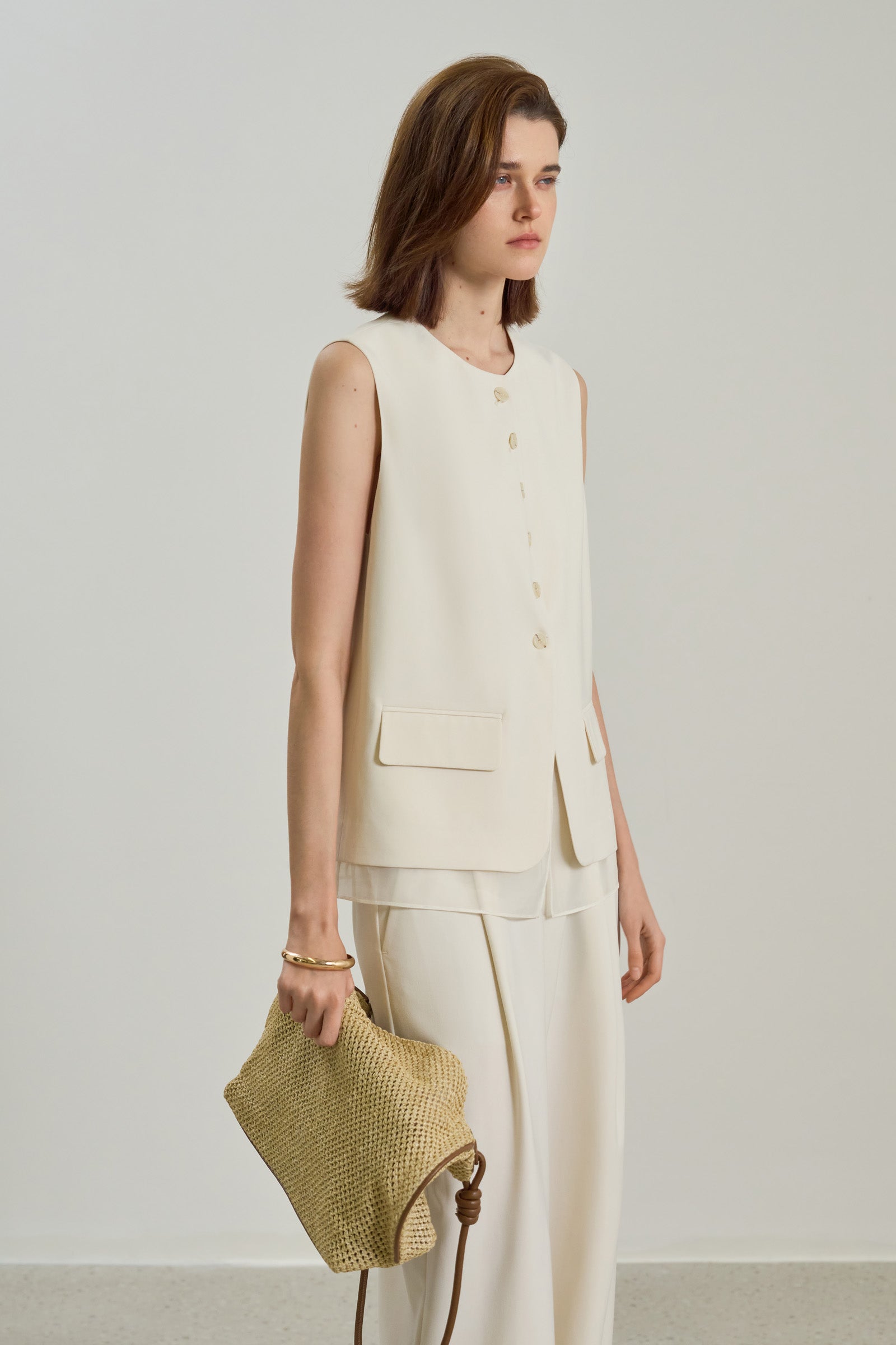 #color_Off White