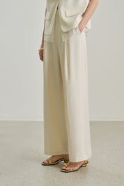 #color_Off White