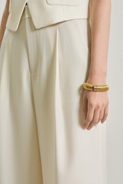 #color_Off White