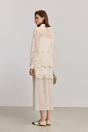 #color_Off White