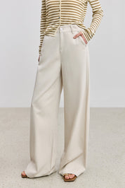 #color_Off White