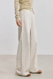 #color_Off White