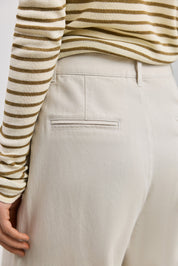 #color_Off White