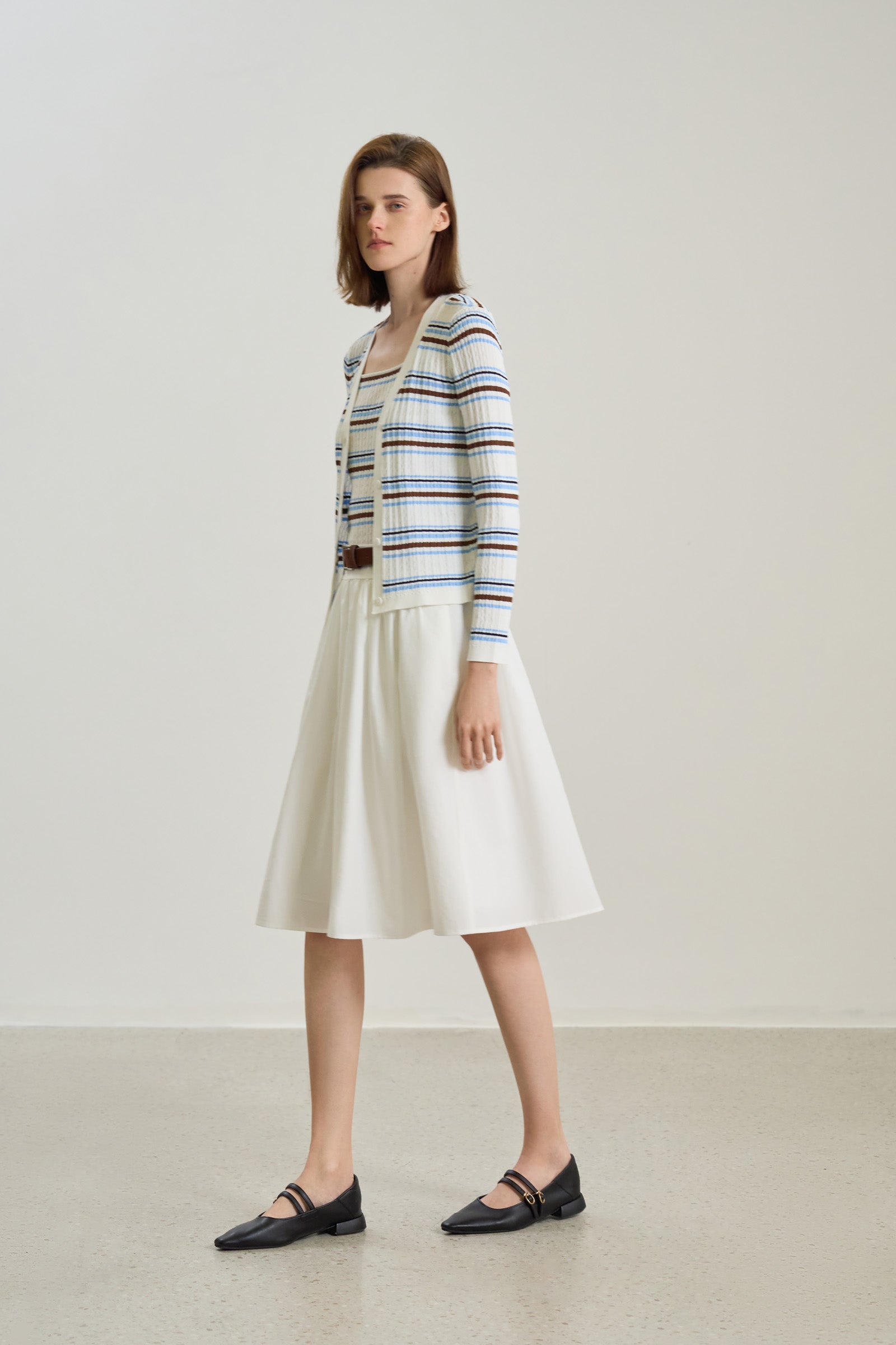 #color_Off White