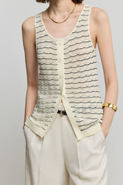 #color_Off White