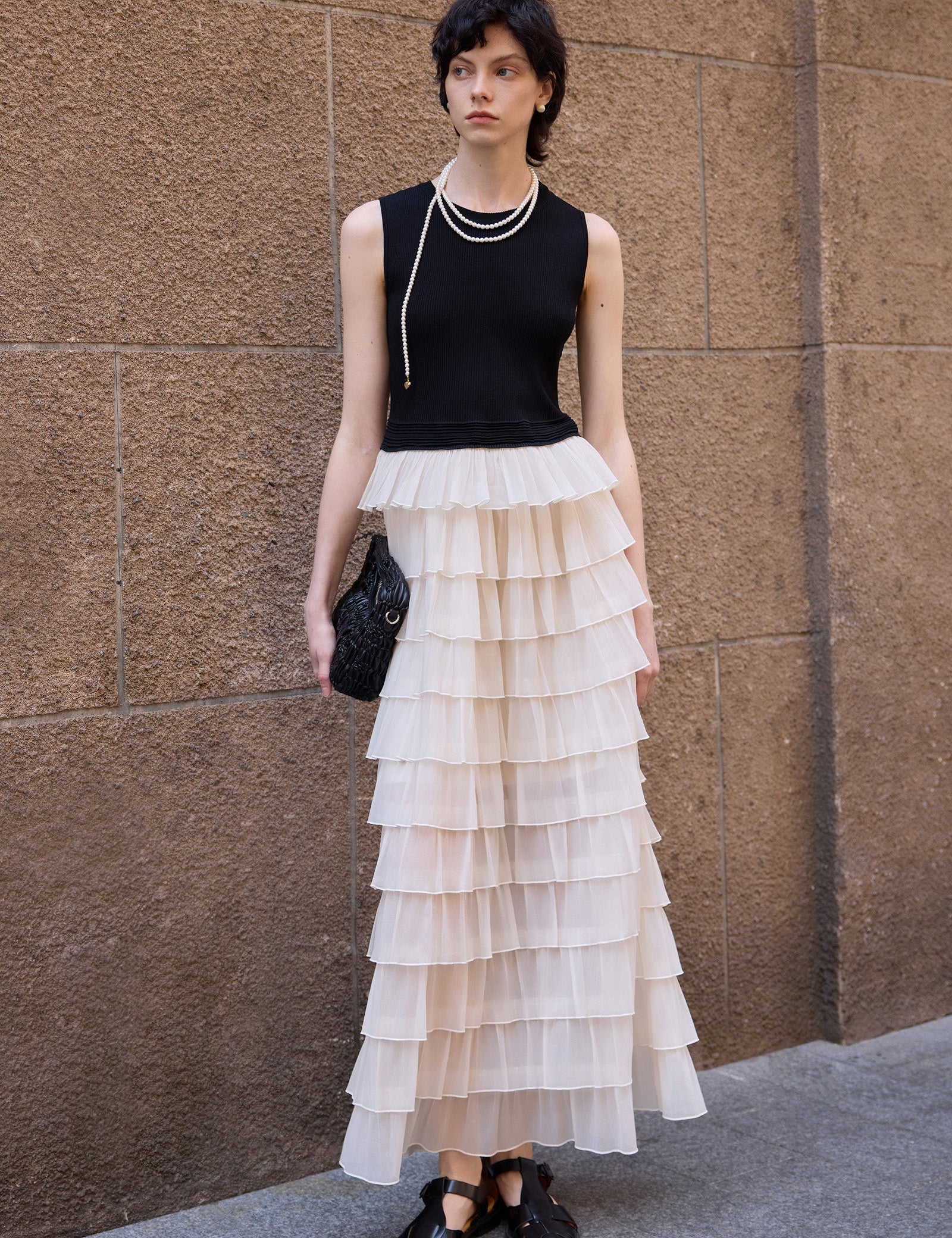 #color_Off White