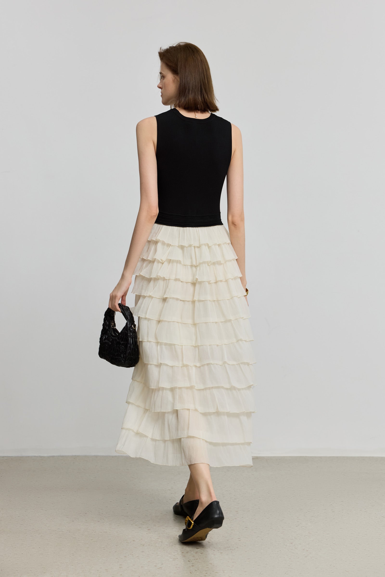 #color_Off White