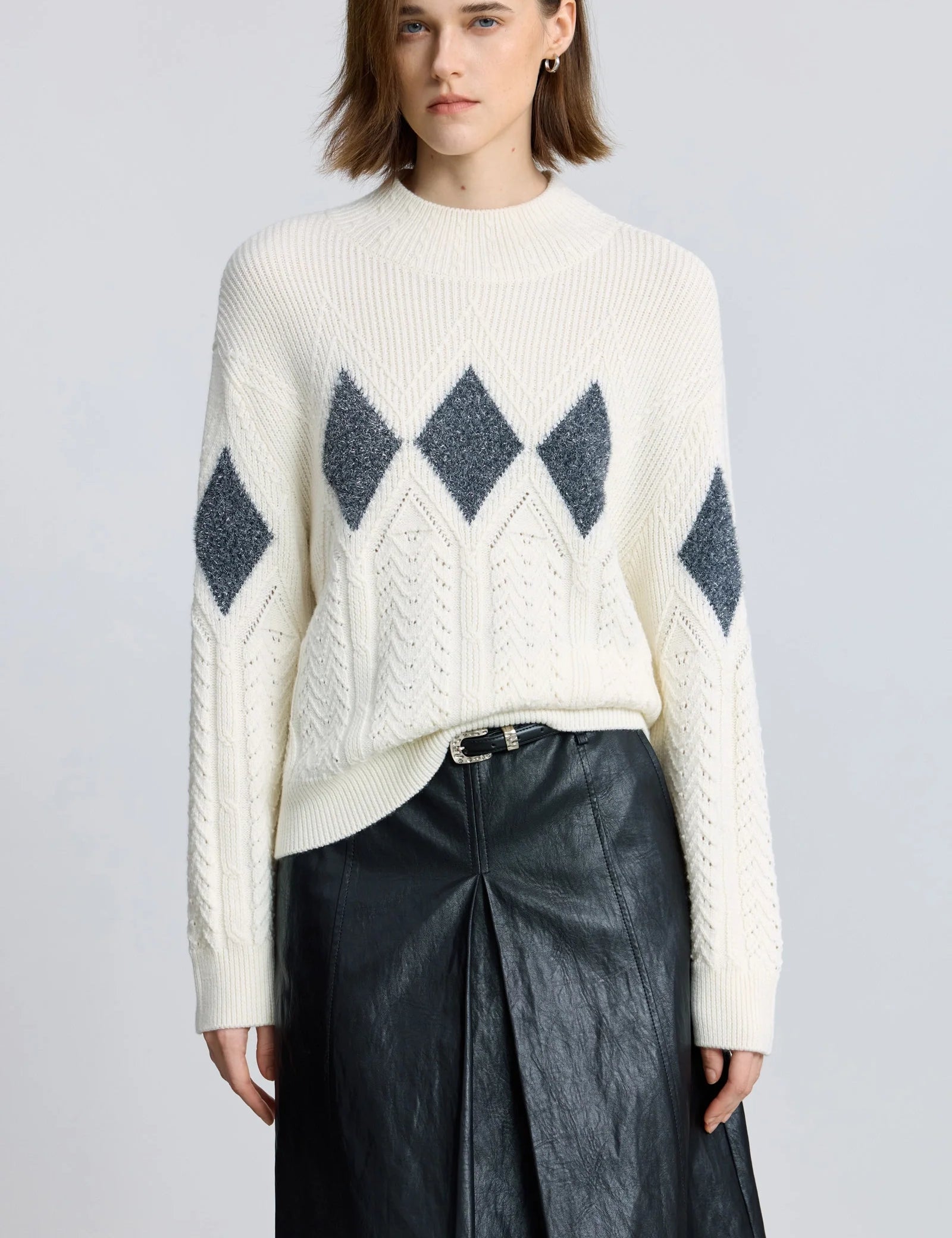 #color_Off White