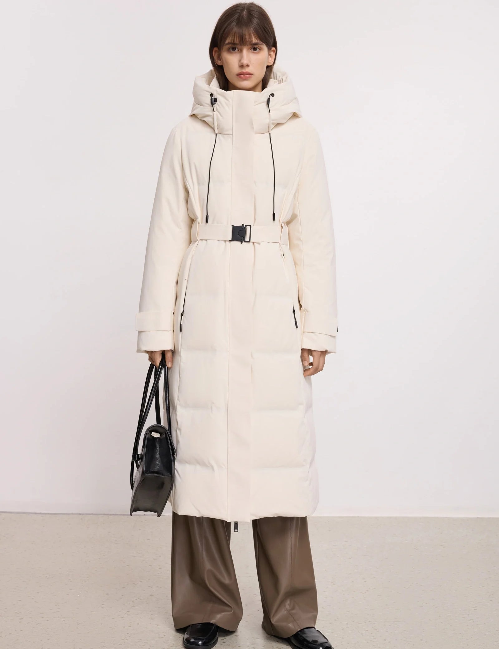 #color_Off White
