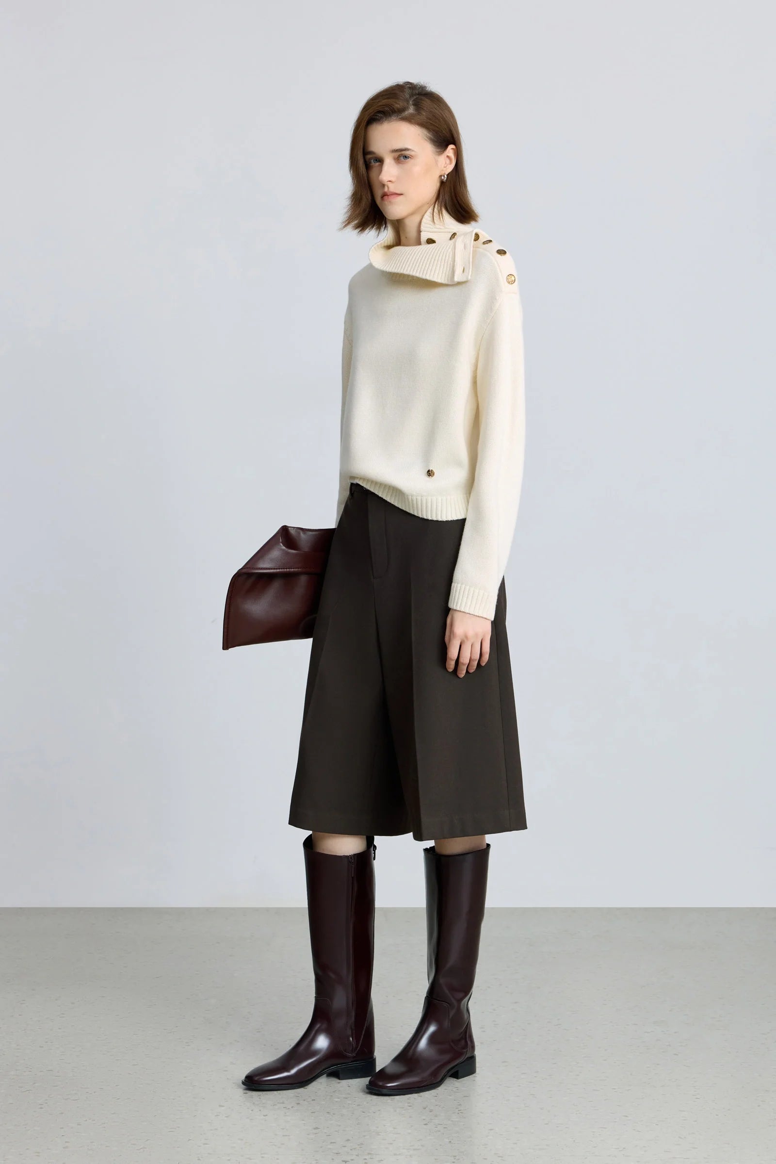 #color_Off White