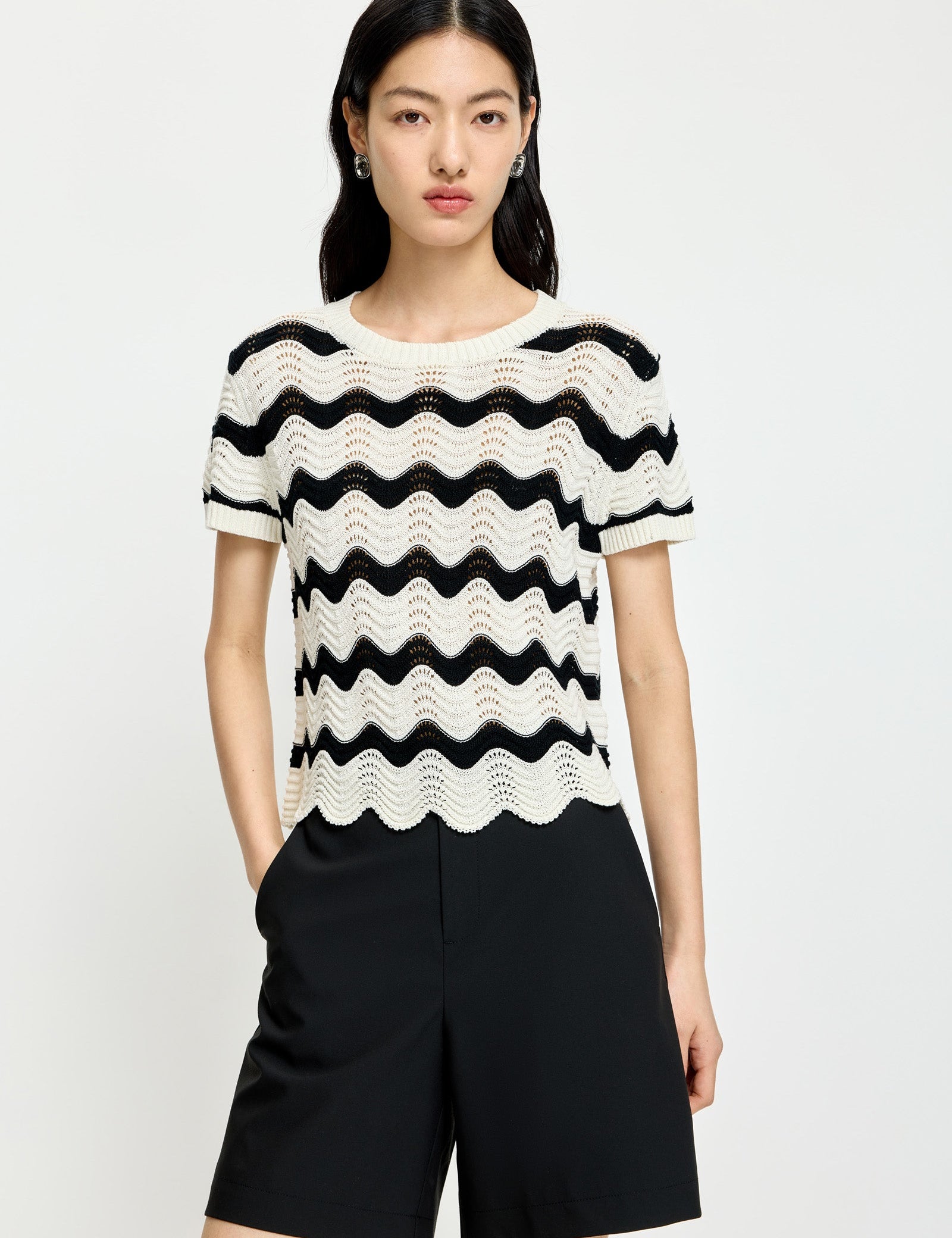 #color_Off White