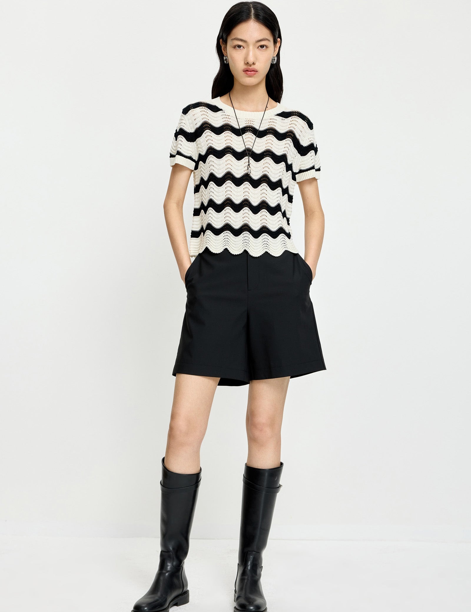 #color_Off White