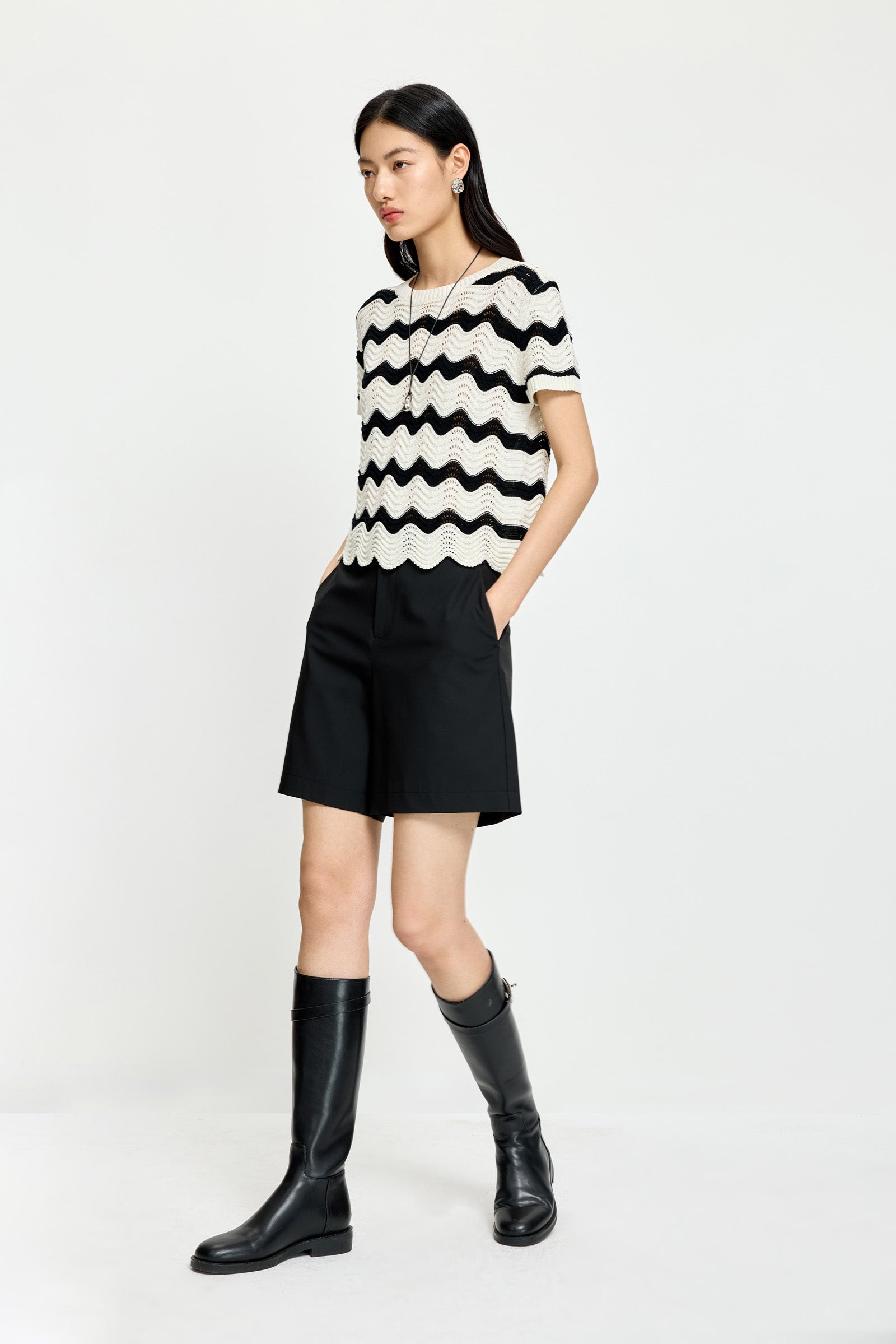 #color_Off White