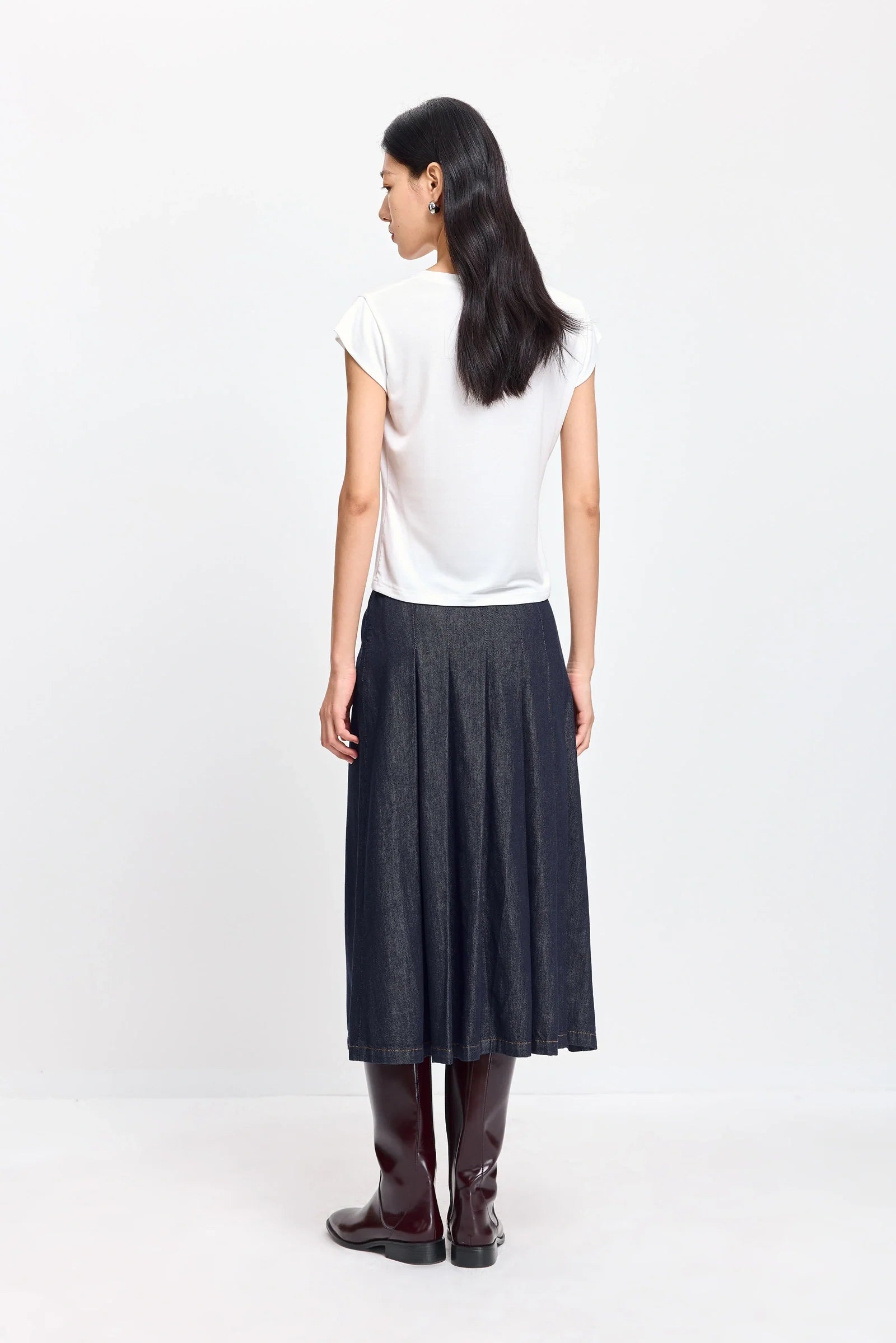 #color_Off White