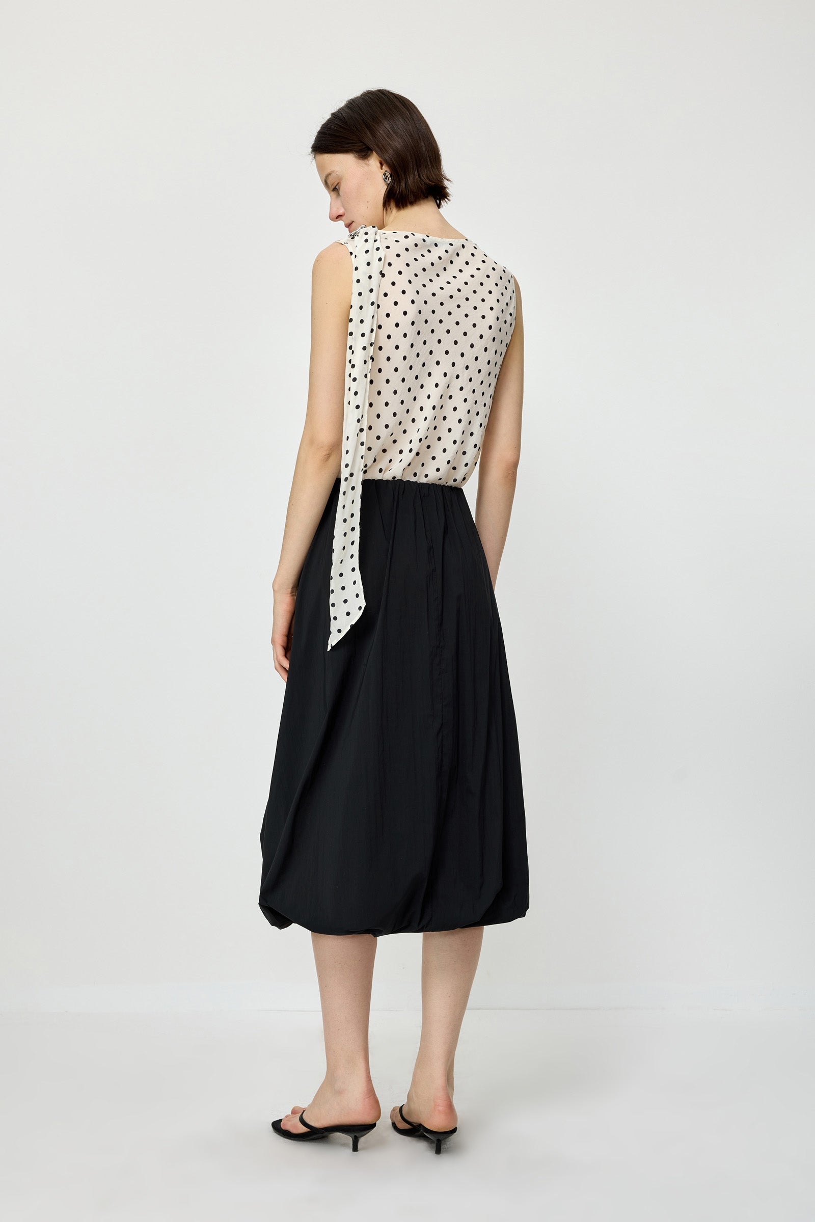 #color_Off White