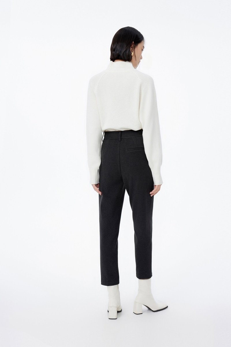 LILY Elegant Commuter Slim-Fit Pants | LILY ASIA