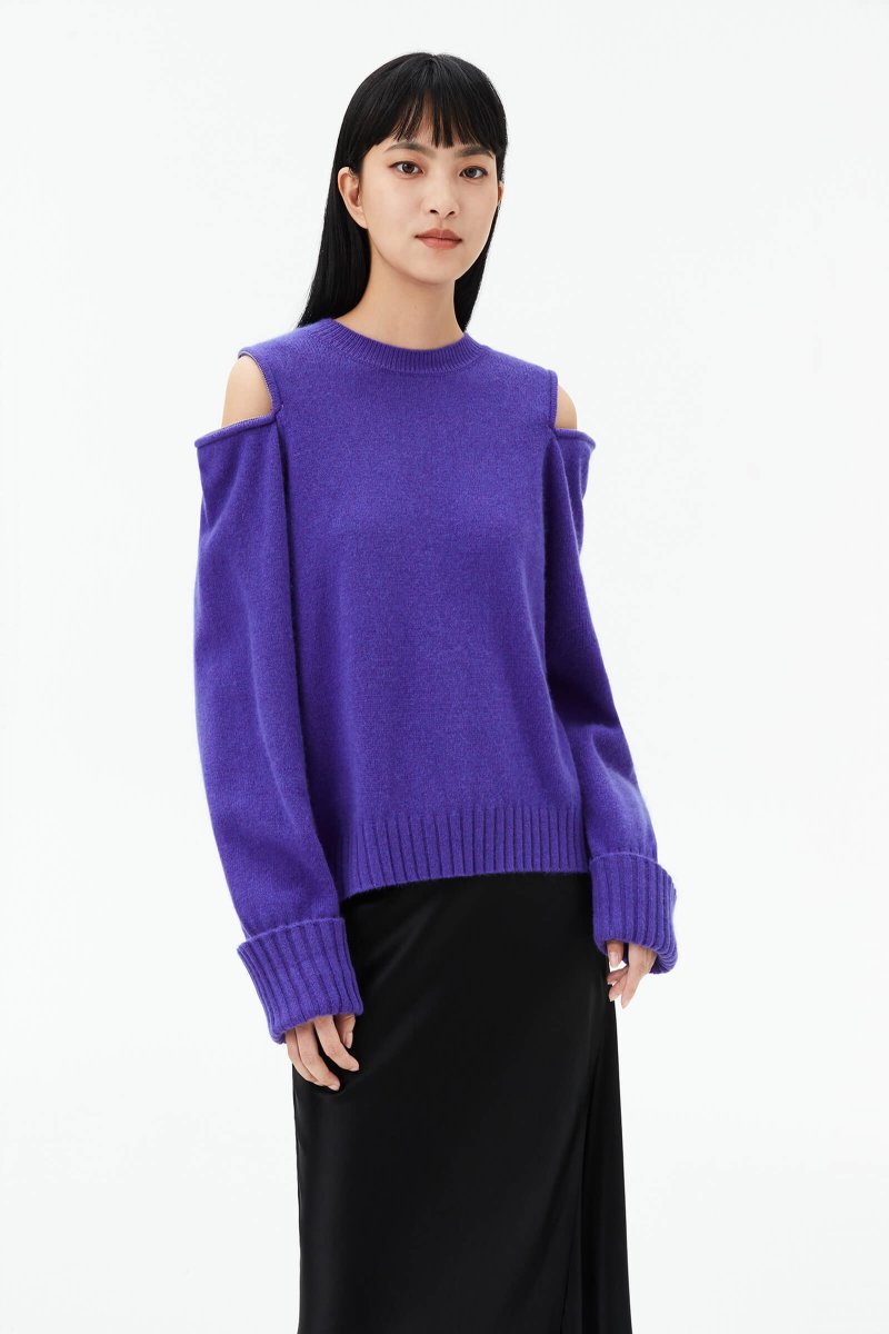 LILY Heart-Shaped Zipper Knit Sweater | LILY ASIA