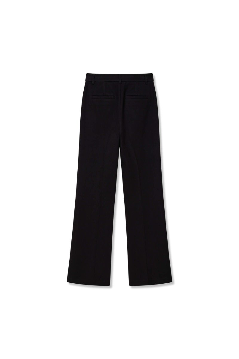 S-Curve Flare Pants | LILY ASIA